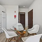 Sunny Retreat By Lovelystay Appartamento
