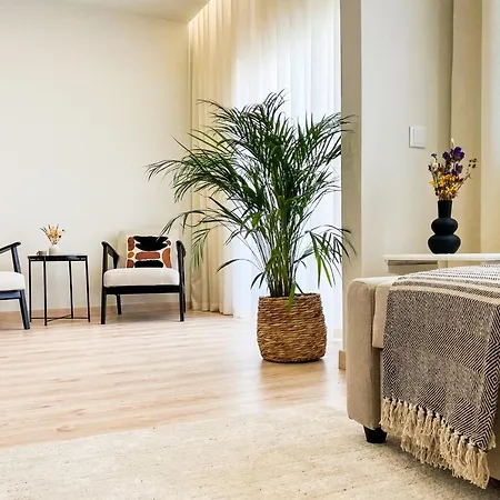 Sunny Retreat By Lovelystay Apartment Loule