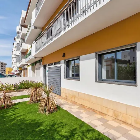 Daire Sunny Retreat By Lovelystay *