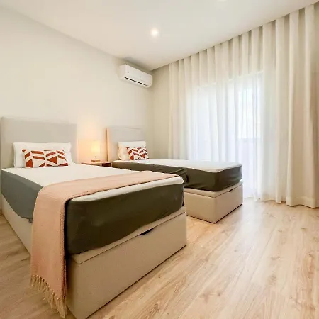 Appartamento Sunny Retreat By Lovelystay *