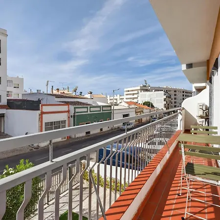 Apartman Sunny Retreat By Lovelystay *