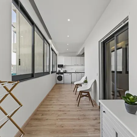 Sunny Retreat By Lovelystay Loulé