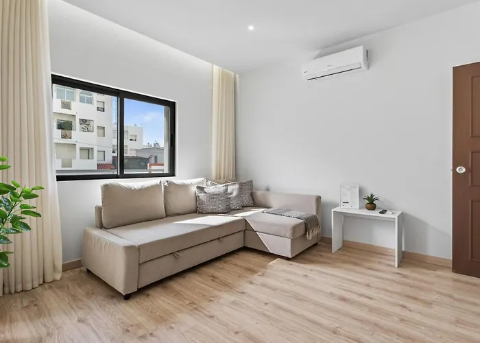 Apartman Sunny Retreat By Lovelystay