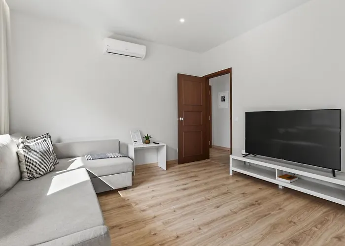 Apartman Sunny Retreat By Lovelystay *