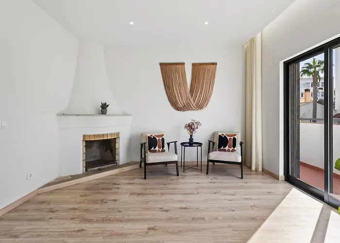 Sunny Retreat By Lovelystay Apartman