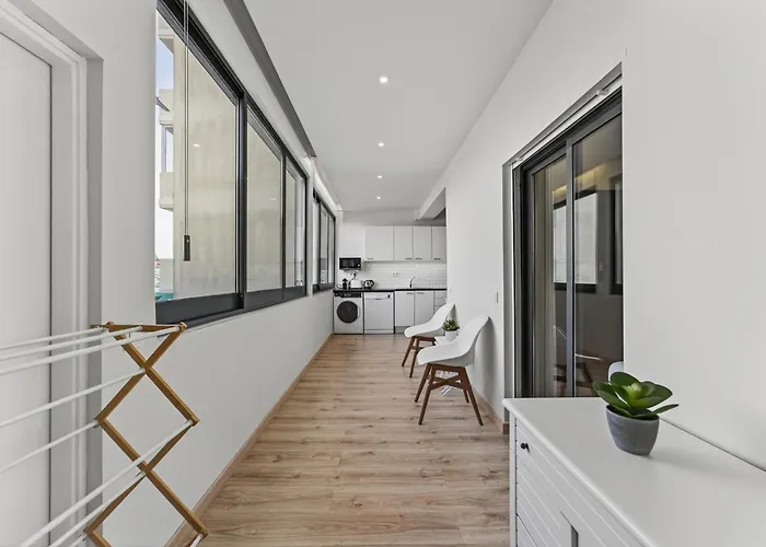Sunny Retreat By Lovelystay Loulé