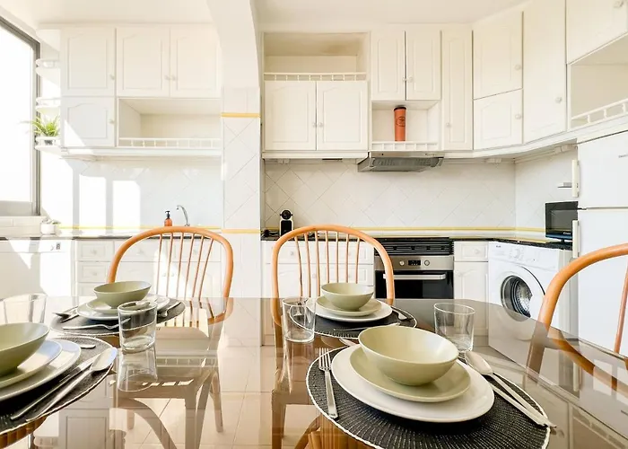 Sunny Retreat By Lovelystay Loulé